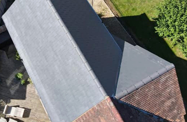 Slate_roofing